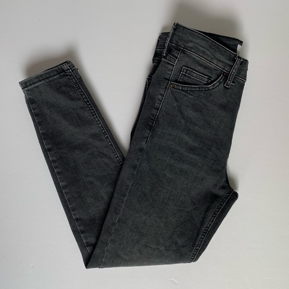 Topshop PETITE Black Washed Jamie Jeans